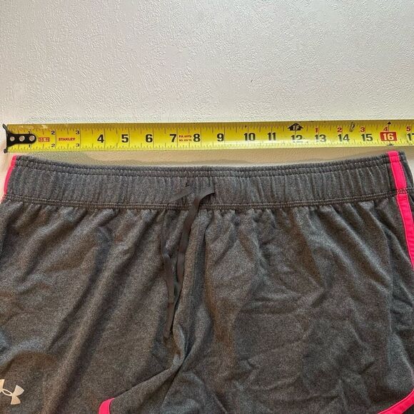 Under Armour Women’s HeatGear Athletic Shorts Large Gray w/ Pink Trim Running - Picture 4 of 5